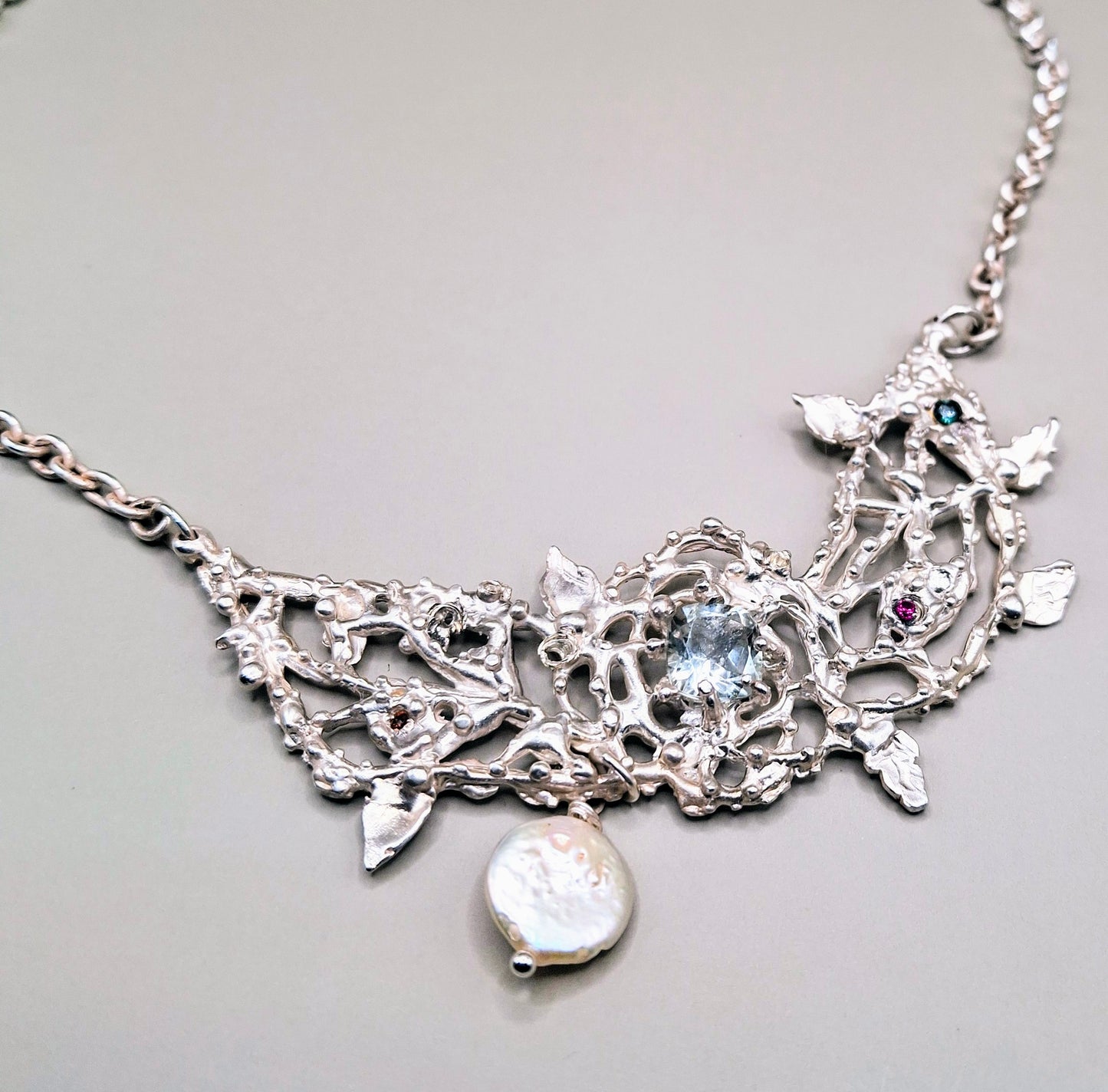 Dawn's Embrace Choker