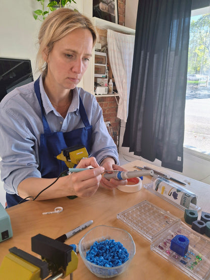 Lost Wax Casting: Free-Flow Wax Modelling with Stone-in-Place Techniques (Private one-on-one lesson)