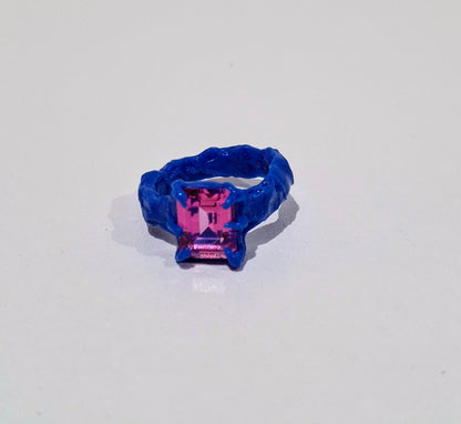Lost Wax Casting: Free-Flow Wax Modelling with Stone-in-Place Techniques (Private one-on-one lesson)
