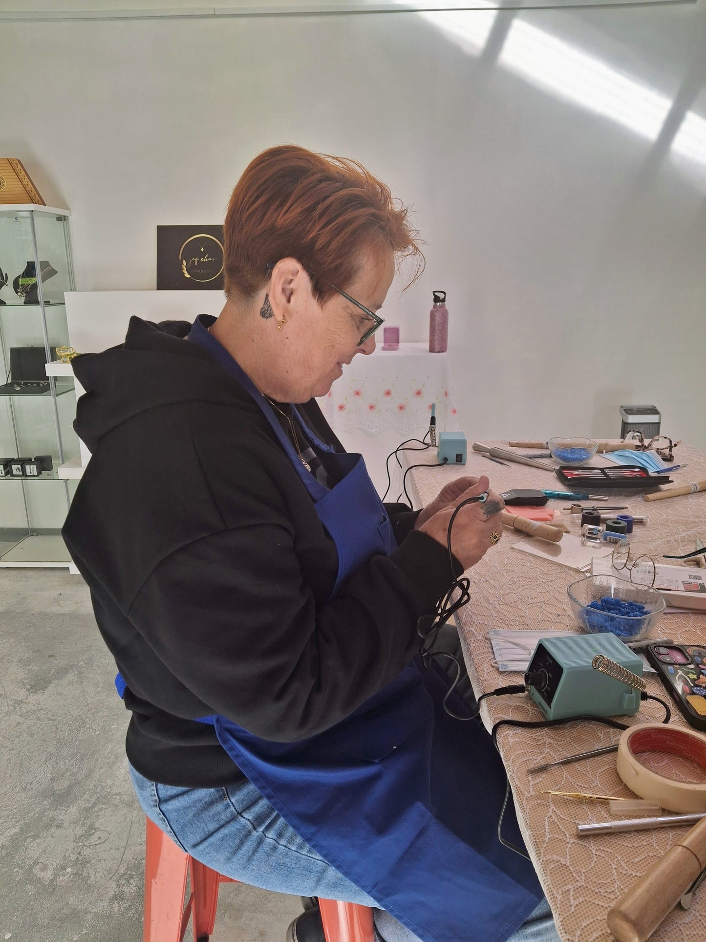 Lost Wax Casting: Free-Flow Wax Modelling with Stone-in-Place Techniques (Private one-on-one lesson)