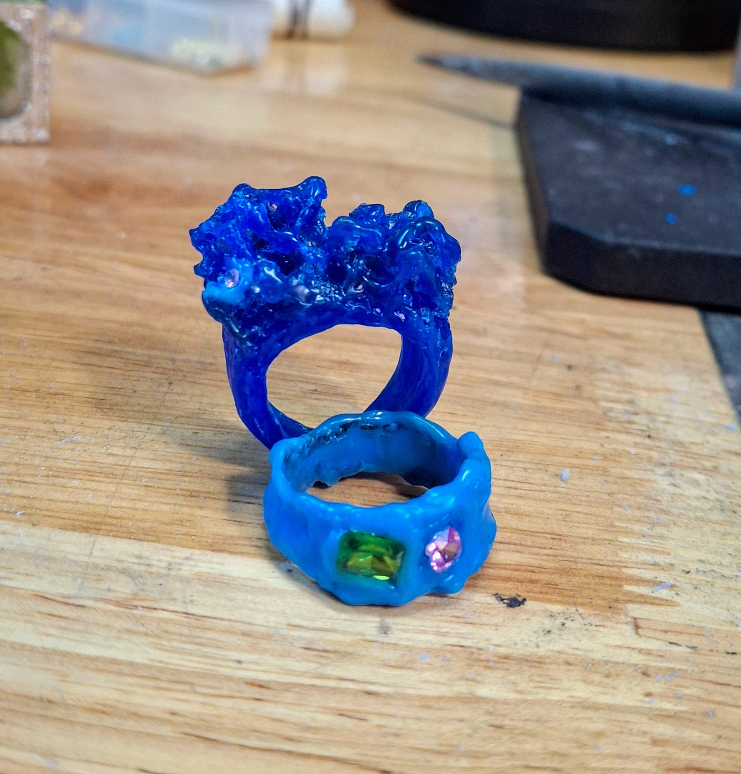 Lost Wax Casting: Free-Flow Wax Modelling with Stone-in-Place Techniques (Private one-on-one lesson)